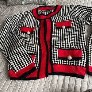 SOLD Gucci style beautiful knit top